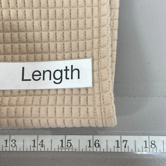 Ever After Cropped Sweater Collar Quilted Tan Size Medium M - Picture 12 of 14